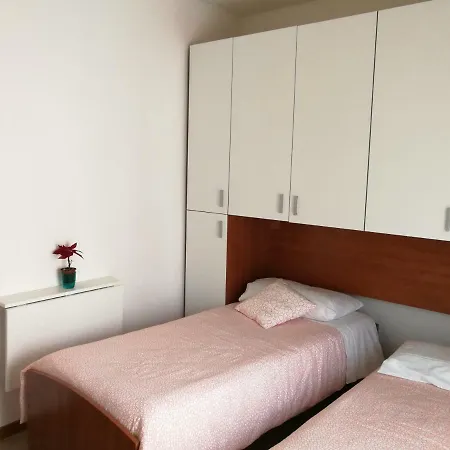 Alloggio Adrian Apartment *